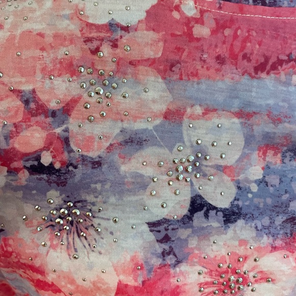 Allison Daley comfy tee in shades of pink and purple - Picture 2 of 5